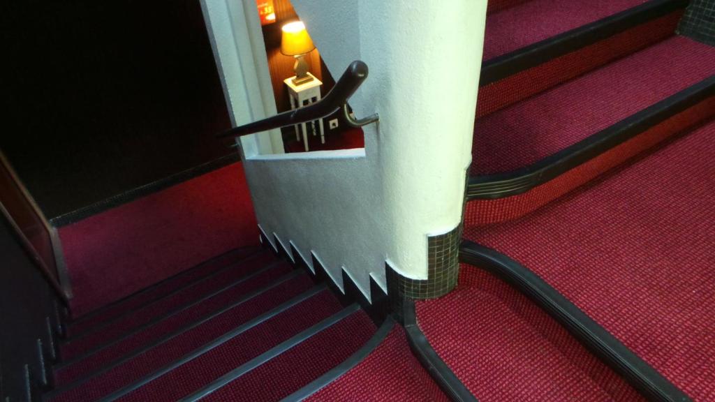 Hôtel Le Cambronne - Resim 23