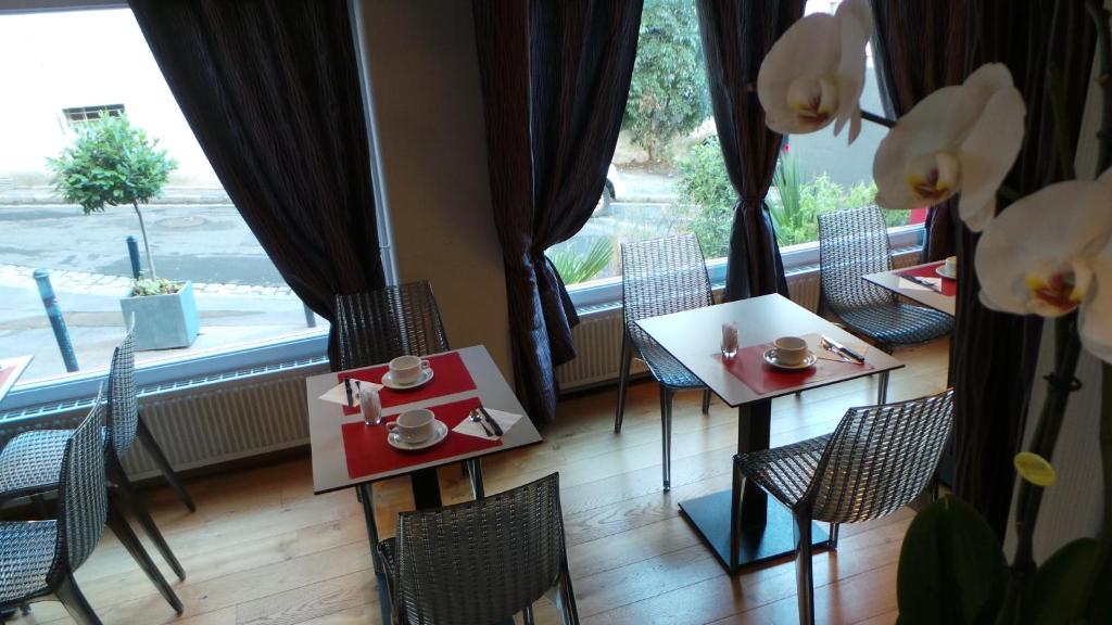 Hôtel Le Cambronne - Resim 8