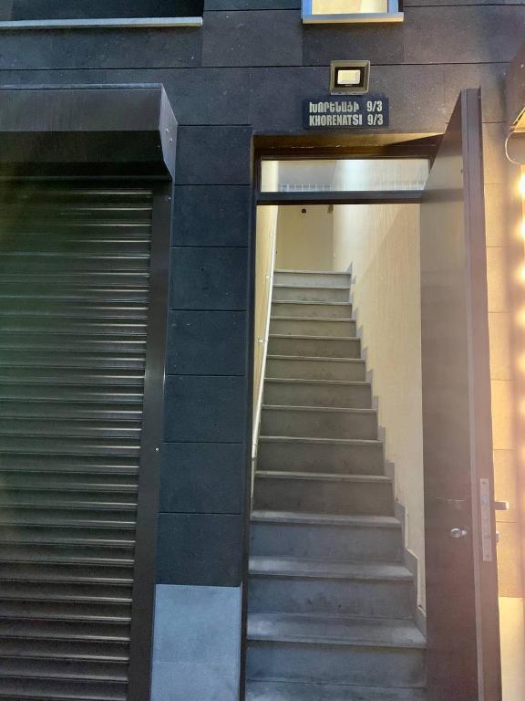 تصویر اتاق‌های Apartment Near Republic Square Yerevan - تصویر ۲