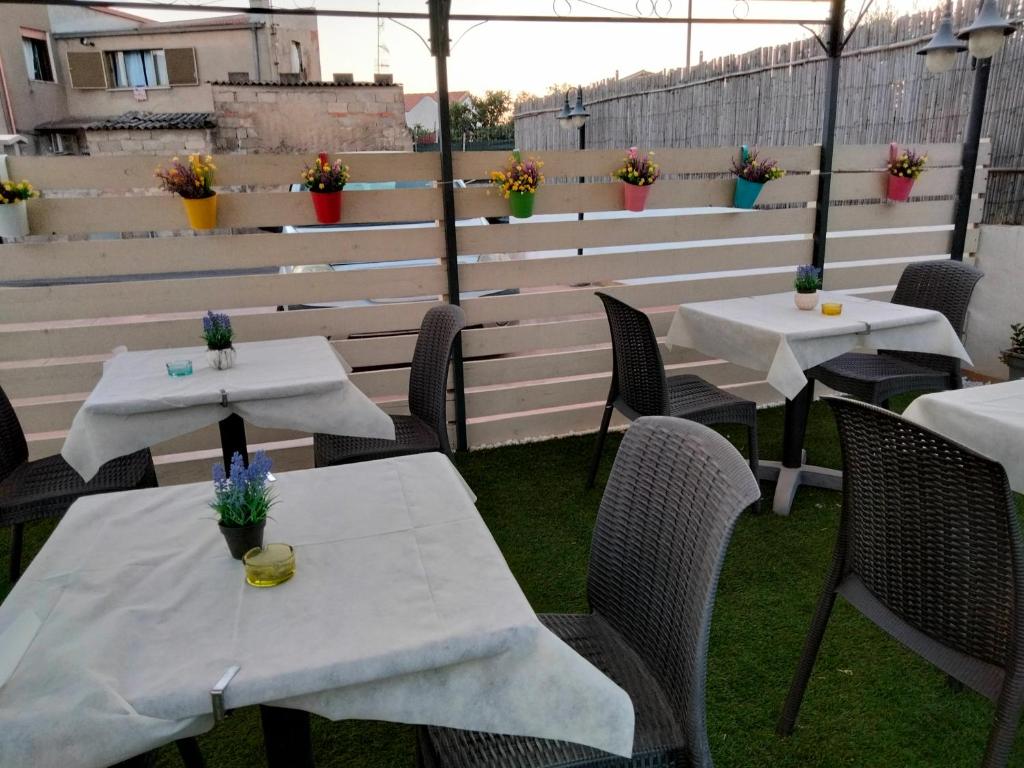 Casa Janas a Piscinas - Affascinante affittacamere con spa