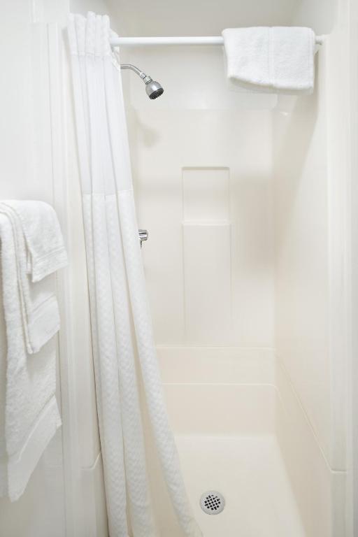 Hermosa Hotel - Economy Triple Room Con Baño Compartido