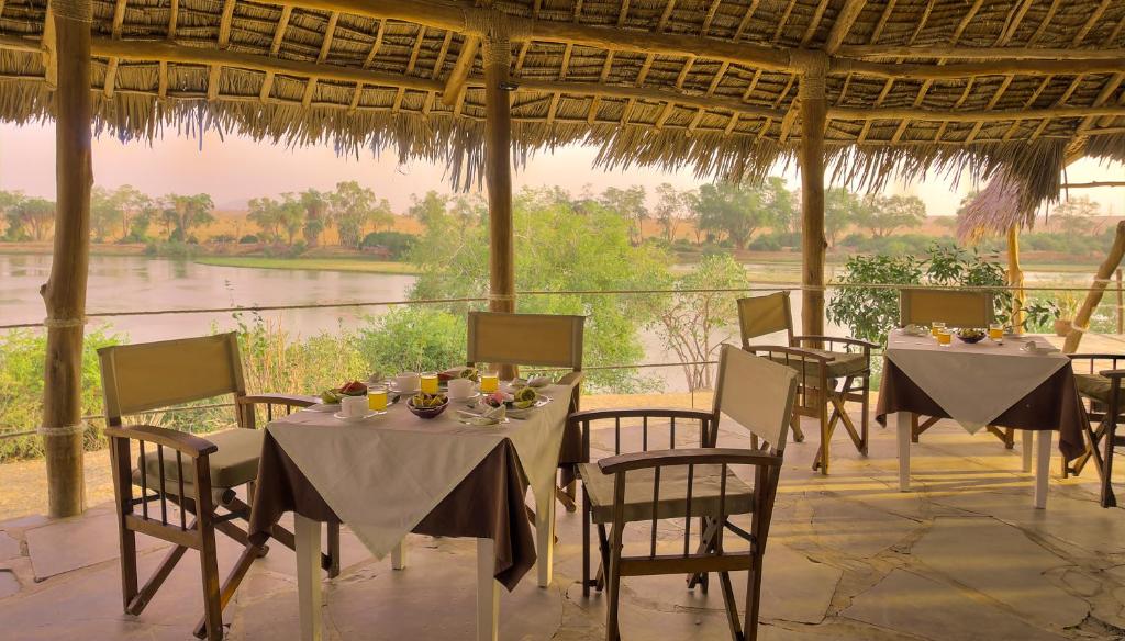 Restaurace v ubytování Kudu Safari Camp