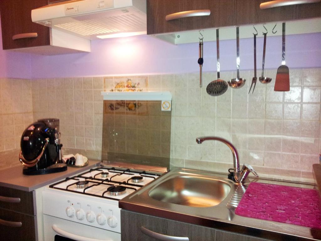 A kitchen or kitchenette at Assisi Casa degli Angeli