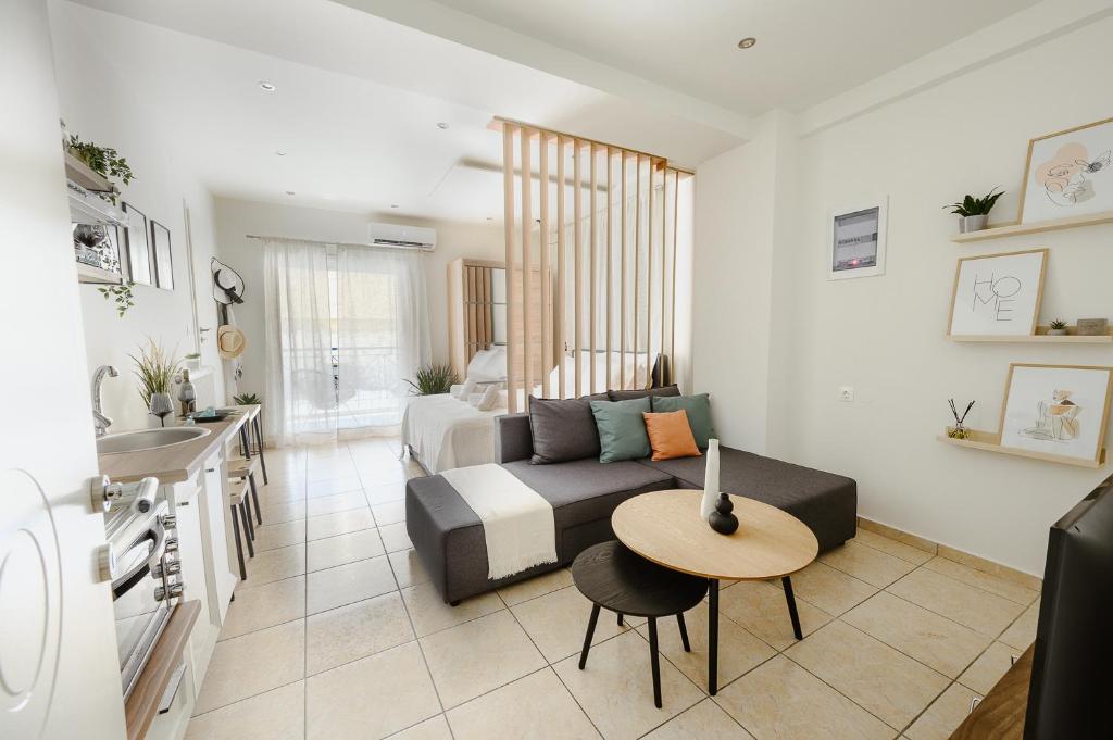 A kitchen or kitchenette at Central Apartments City Center