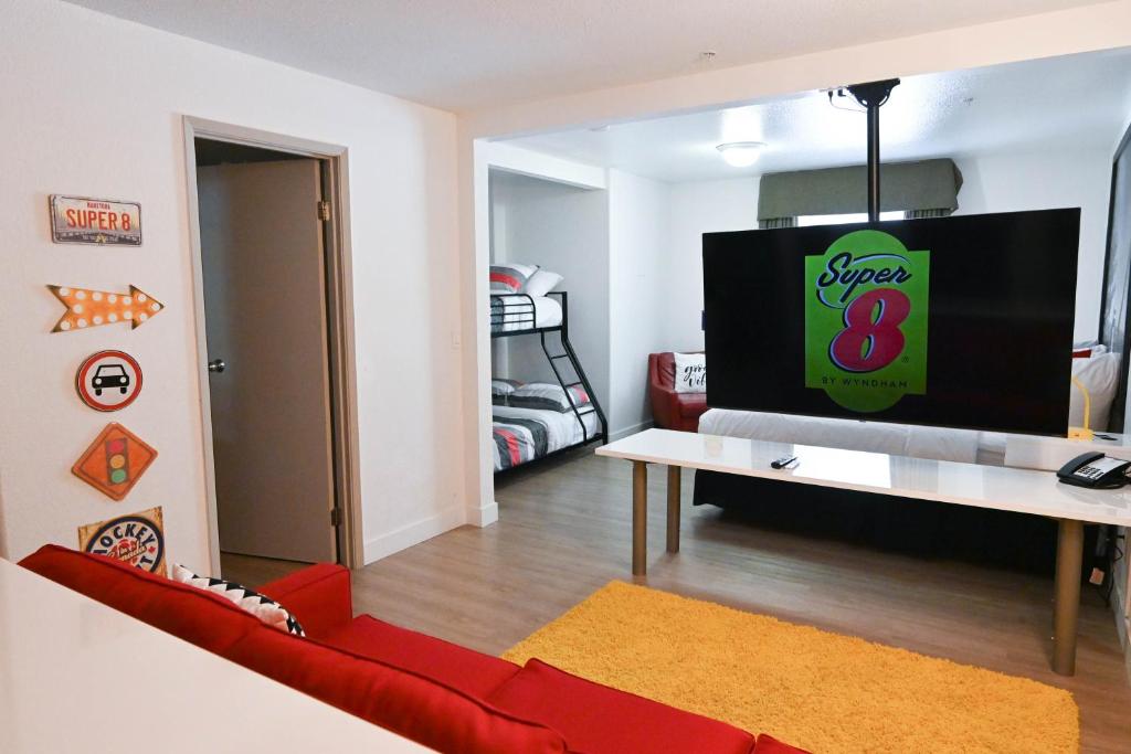 
1 King Bed, 1 Twin and 1 Double Bunk Bed, Room 8 Concept Family Ste, Non-Smoking
