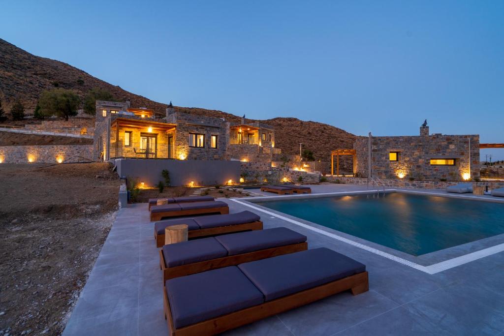 Bazén v ubytování Celine Private Residences nebo v jeho okolí