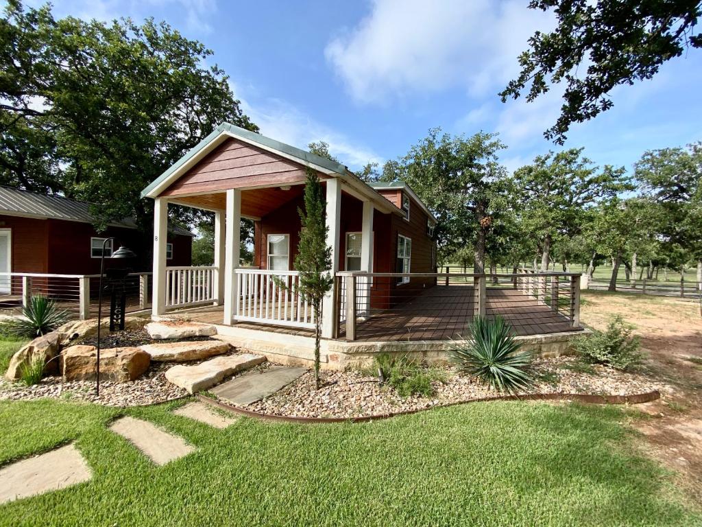 Ranch Style Tiny Home4 Miles From Downtown, Fredericksburg (updated