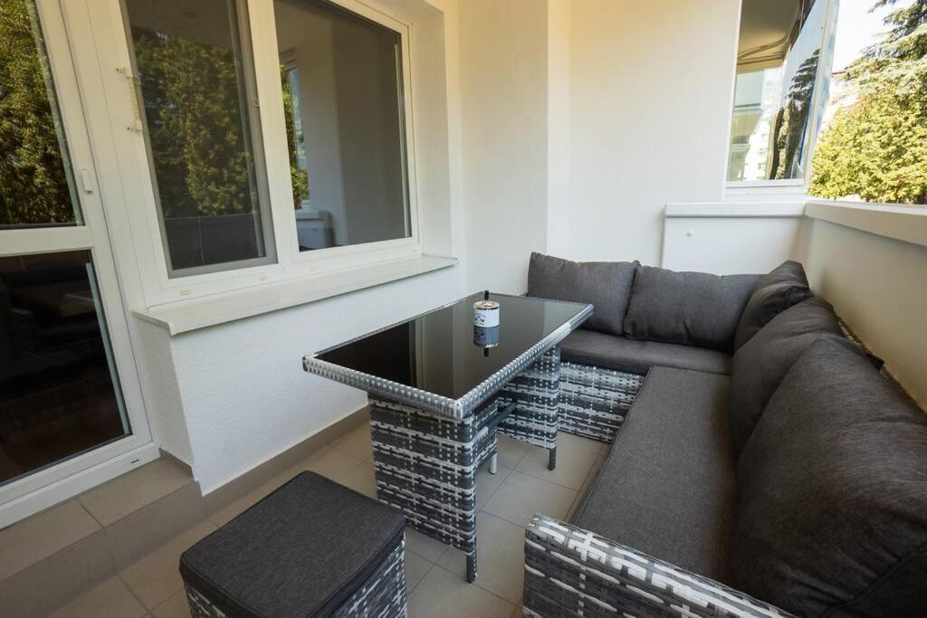 Posezení v ubytování Excellent Large Lux Apartment Central Martin