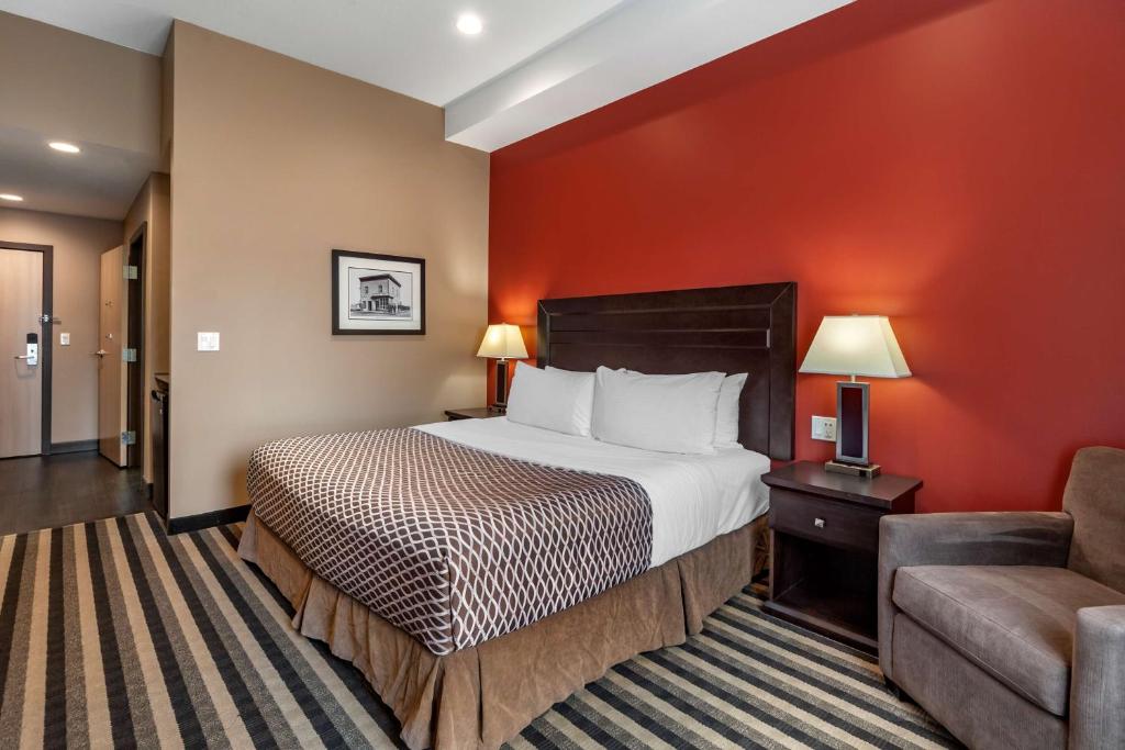Postel nebo postele na pokoji v ubytování Best Western Plus Meridian