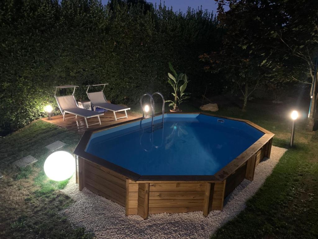 Bazén v ubytování IL PICCOLO PARADISO nebo v jeho okolí
