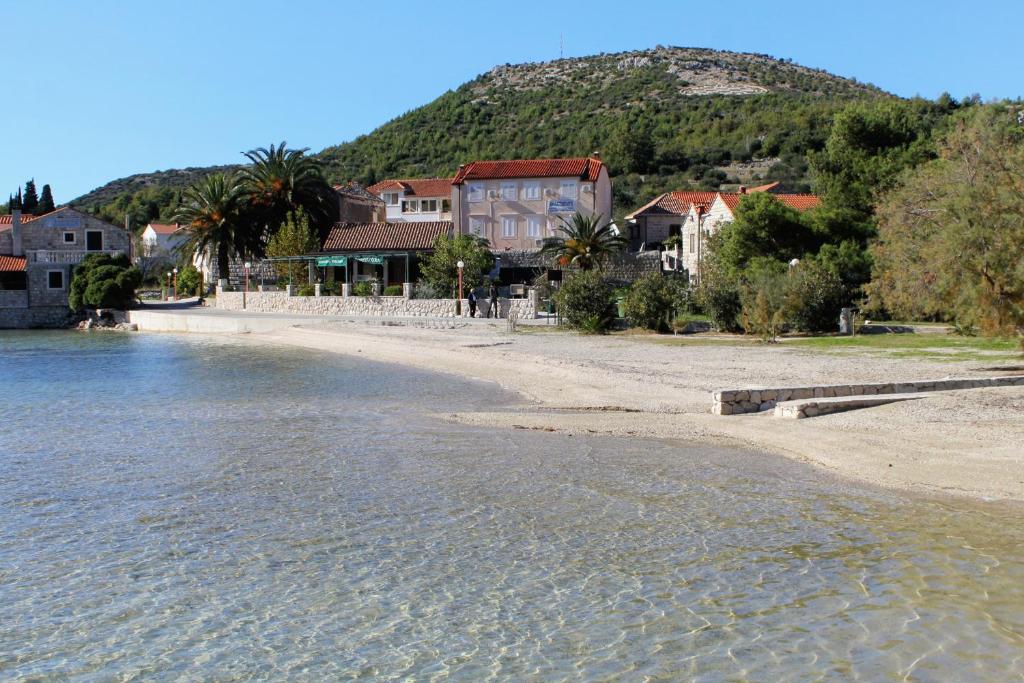Fotografia z galérie ubytovania Apartments by the sea Slano, Dubrovnik - 9013 v Slano