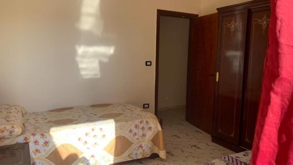 Nice chalet with 2 garden and near swimming pool