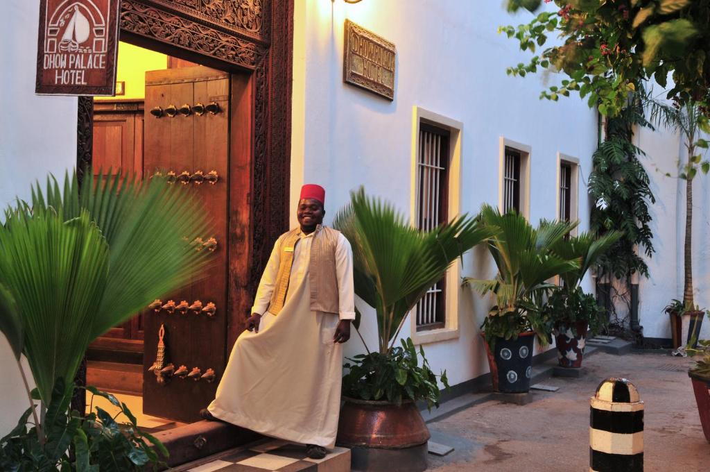 Dhow Palace Hotel photo