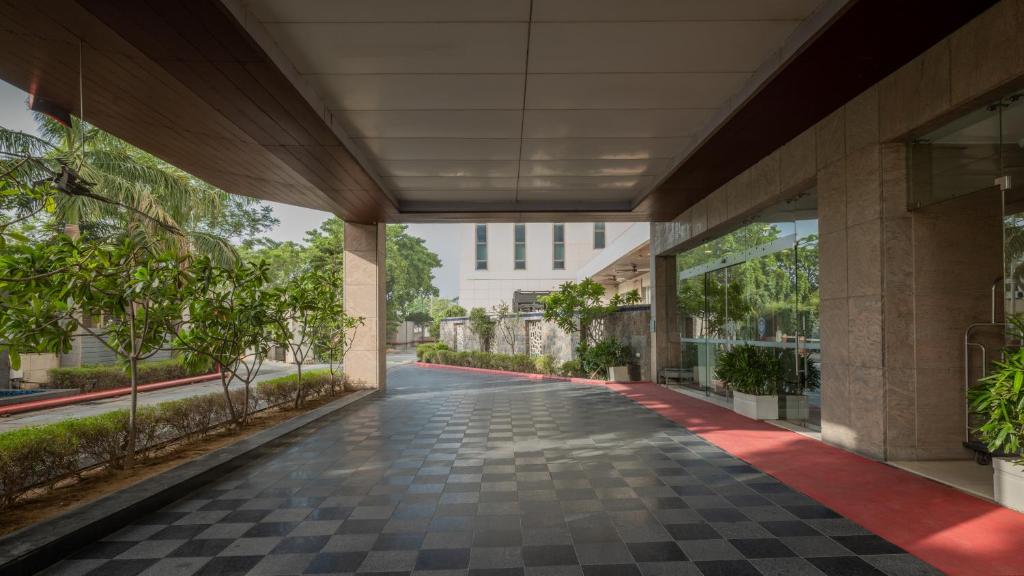 ibis New Delhi Aerocity - An Accor Brand photo