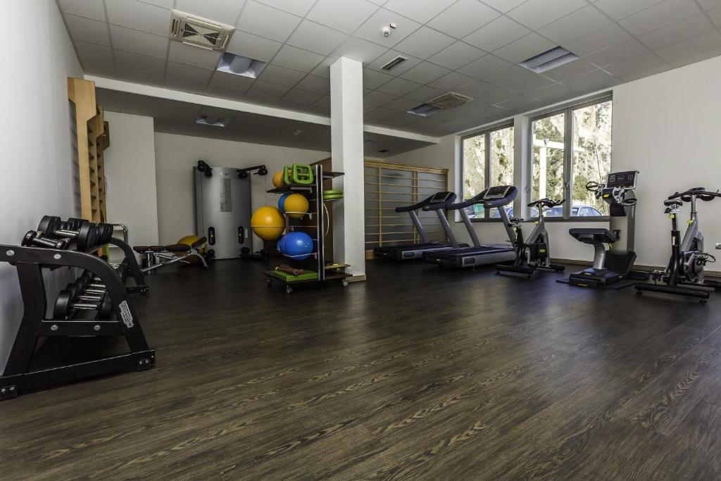 Fitness centrum a/nebo fitness zařízení v ubytování Campione Univela Rooms & Beds - Private Beach