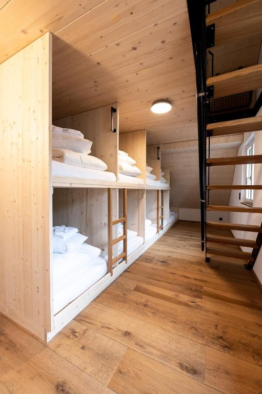 Postel nebo postele na pokoji v ubytování Lindenhof Ebnet