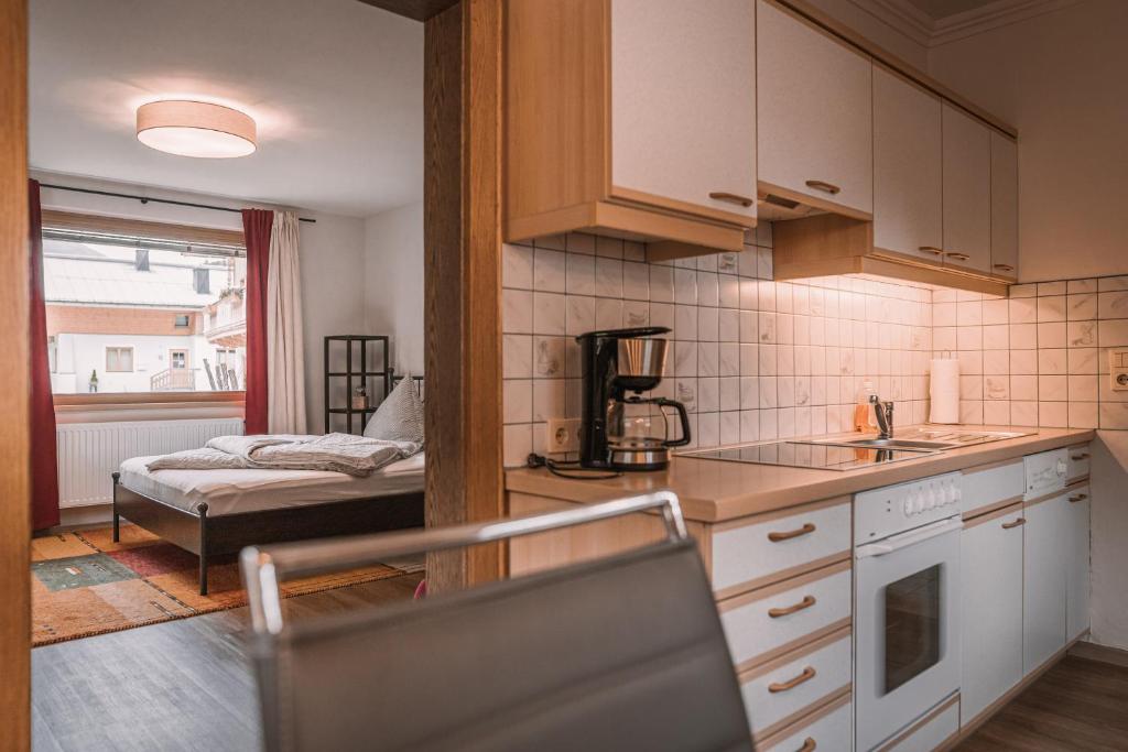 Kuchyň nebo kuchyňský kout v ubytování Ferienhaus Neureiter