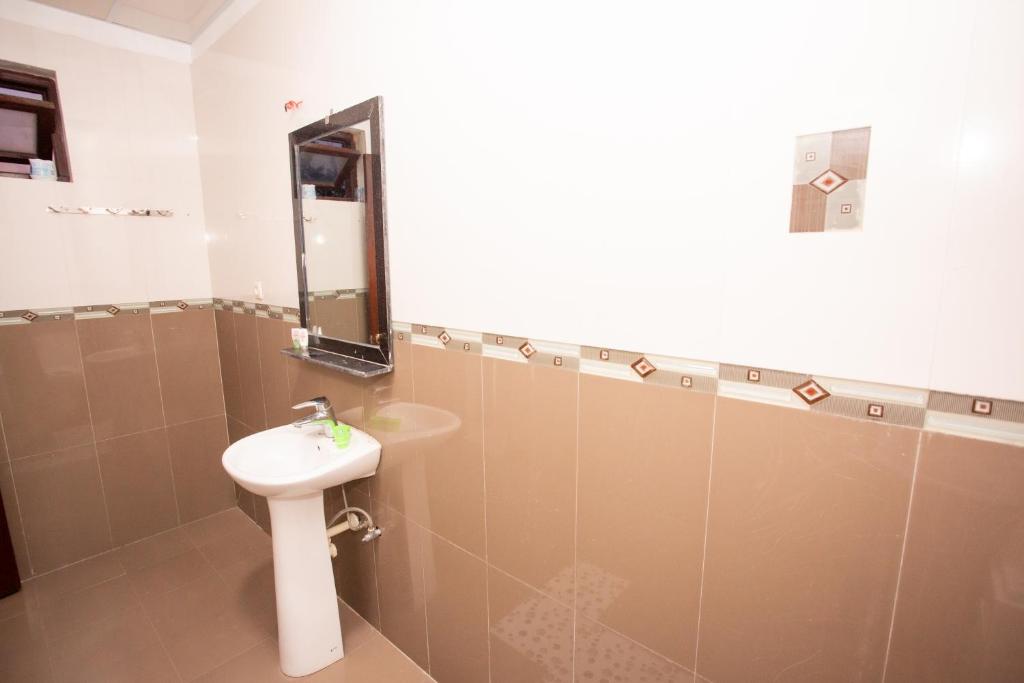 Amazing Hotel, Trương Pháp, Quang Phú, Đồng Hới - Family Room With Garden View