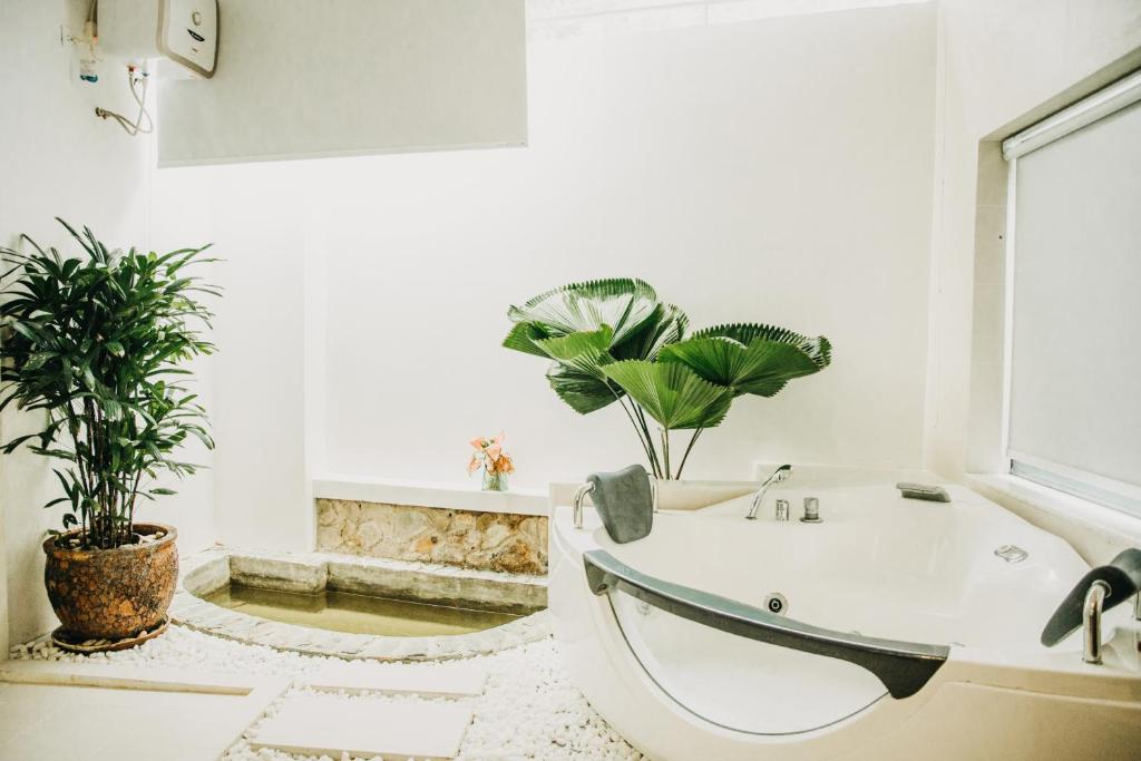 Bungalow - Nhìn Ra Bãi Biển