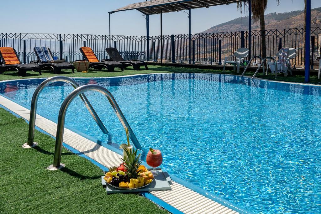 Bazén v ubytování Prima Galil Tiberias Hotel nebo v jeho okolí