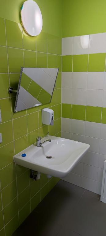 Kúpeľňa v ubytovaní WOSiR Drzonków