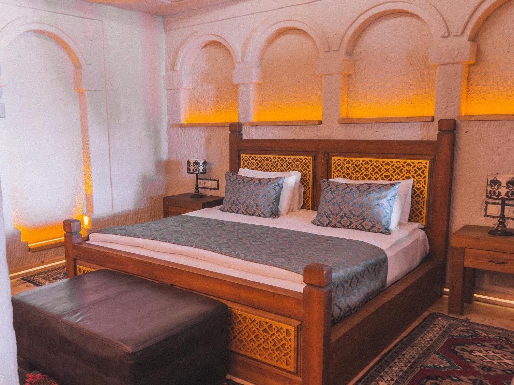 Local Cave House - 12