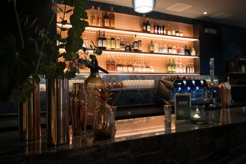 Lounge nebo bar v ubytování Hotel Schweizerhof Lenzerheide