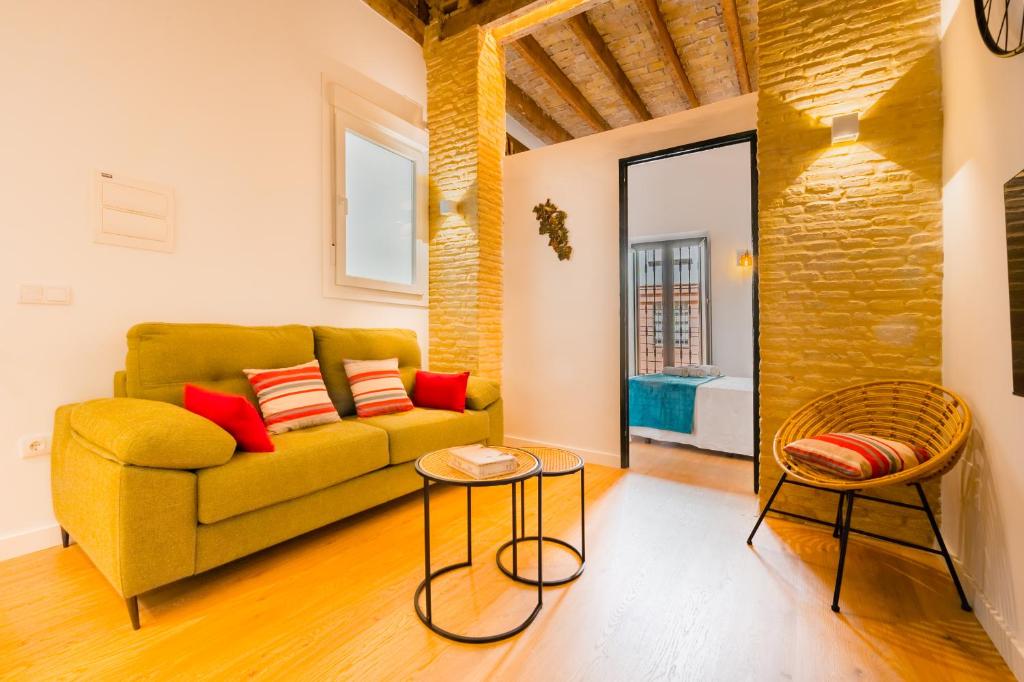 Część wypoczynkowa w obiekcie Diseño Triana 2 rooms
