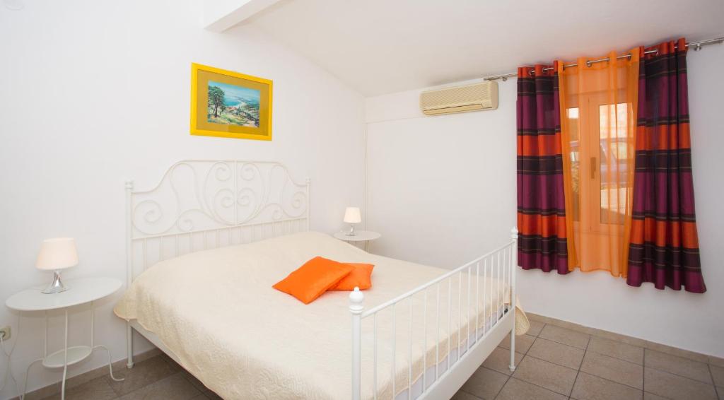 Fotografia z galérie ubytovania Apartments with a swimming pool Mokalo, Peljesac - 639 v destinácii Orebić