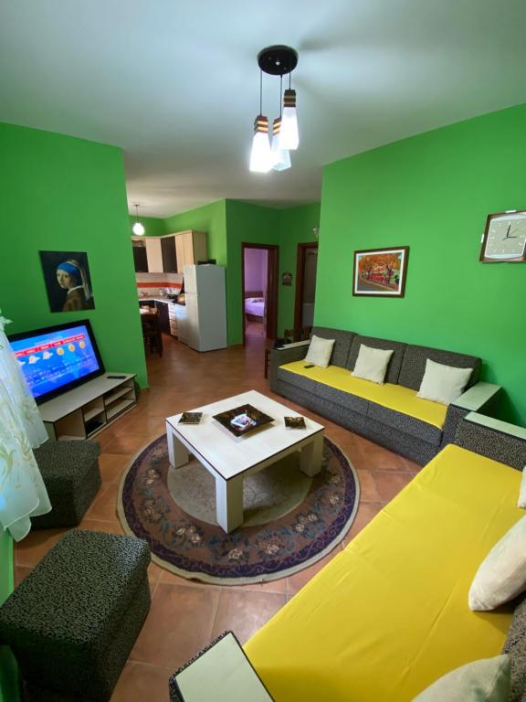 TV i/ili multimedijalni sistem u objektu Eagles Nest 7