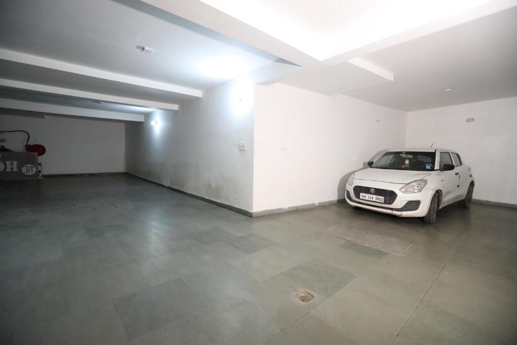 Fotografie z fotogalerie ubytování Hotel Lavit Couple Friendly near Faridabad Metro station v destinaci Faridabad