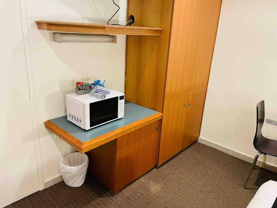 438/247 entire 1BR exHotel Room in the heart of city - Appartement Met één Slaapkamer