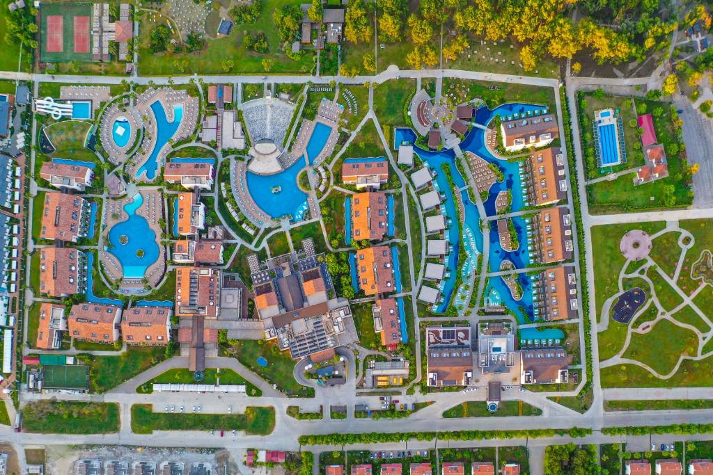Bazén v ubytování Akra Fethiye Tui Blue Sensatori - Ultra All Inclusive nebo v jeho okolí