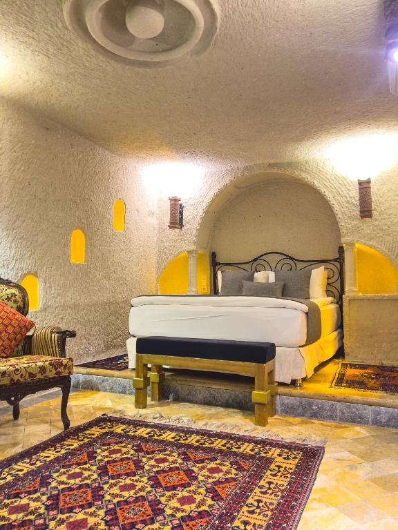 Posezení v ubytování Local Cave House Hotel