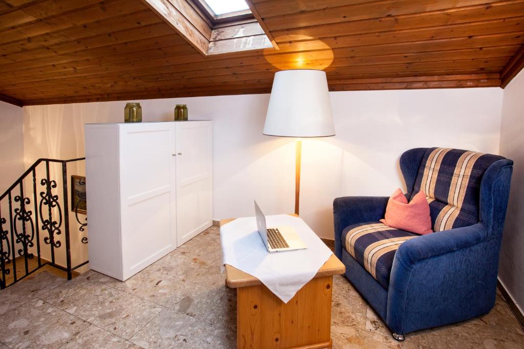 Posezení v ubytování Gästehaus Sunkler