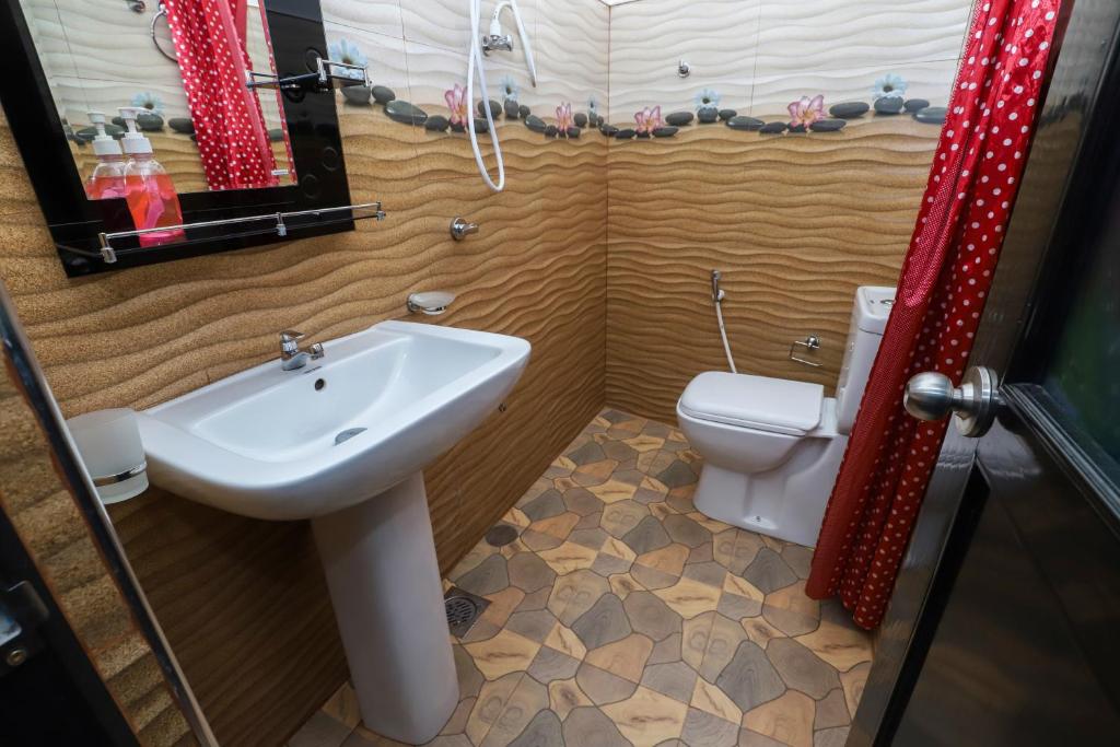 Koupelna v ubytování DELIGHT REICH HOTEL