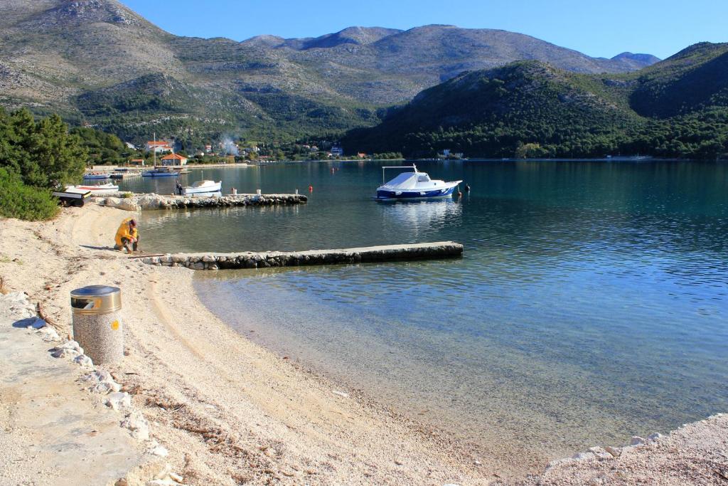 Fotografia z galérie ubytovania Apartments with a parking space Slano, Dubrovnik - 18460 v Slano