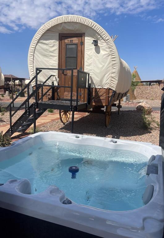 Zion White Bison Glamping & RV Resort, Virgin Precios actualizados 2023