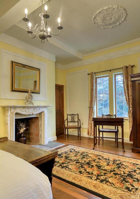 Wedmore Place - Killarney