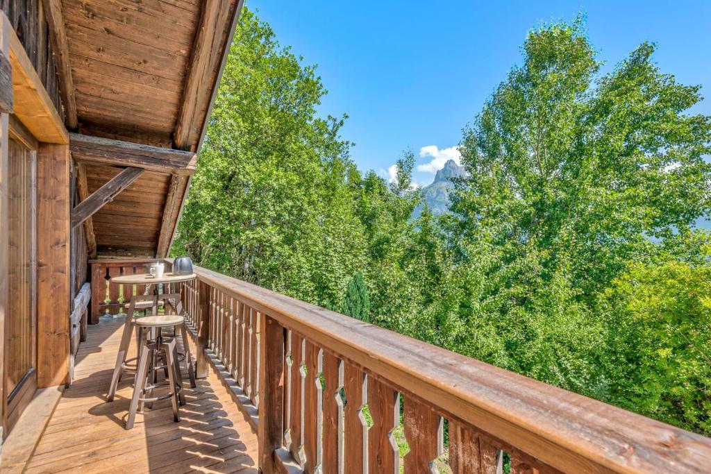 Balkón alebo terasa v ubytovaní Appartement La Pause de l'Ours - Welkeys
