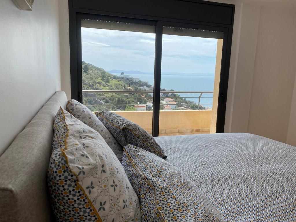 Posteľ alebo postele v izbe v ubytovaní Villa familiale piscine privée et magnifique vue mer