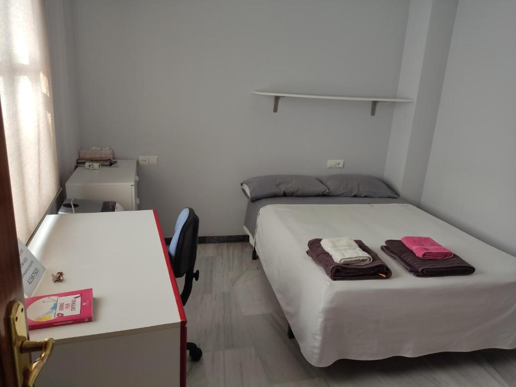 Habitación doble con baño privado, Córdoba – Precios actualizados 2023