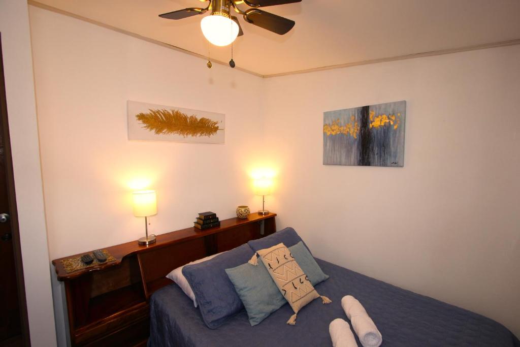 Postel nebo postele na pokoji v ubytování F&M Guesthouse