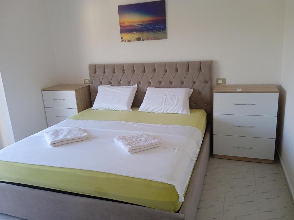Durres, Plazh 13, Albania - Image 2