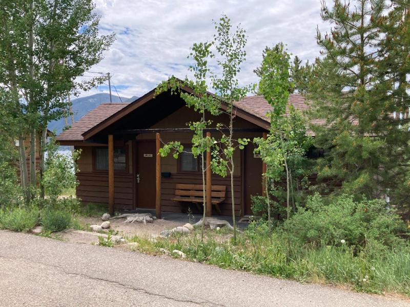 Grand Lake Lodge - 