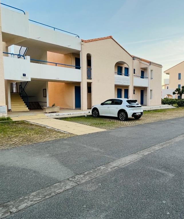 Budova, v ktorej sa apartmán nachádza