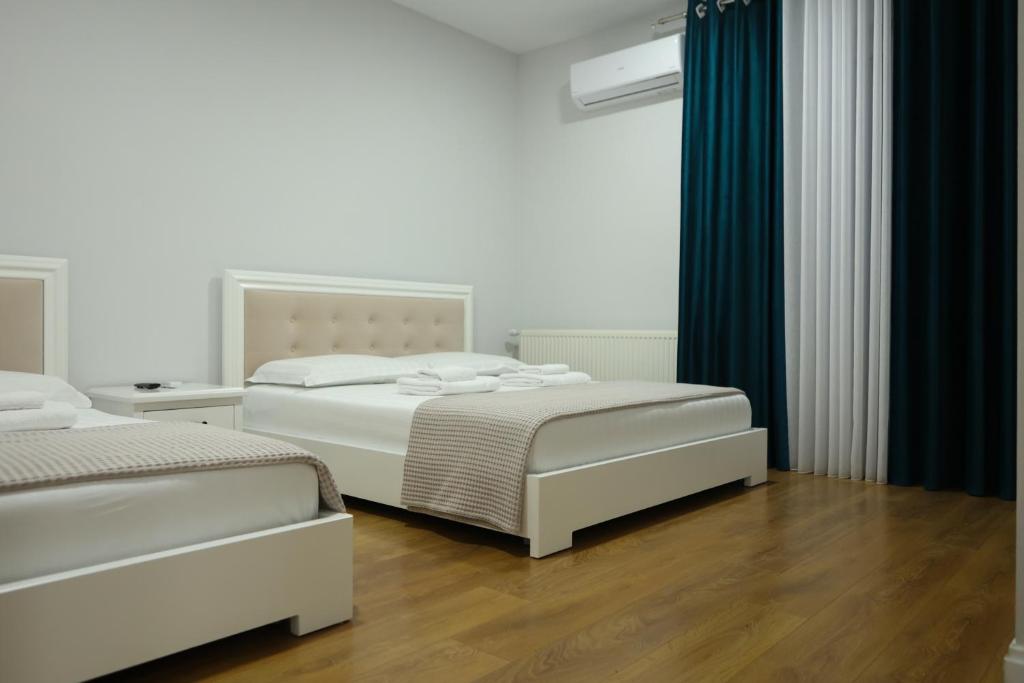 Hotel Taverna Zisi - Imazhi 2