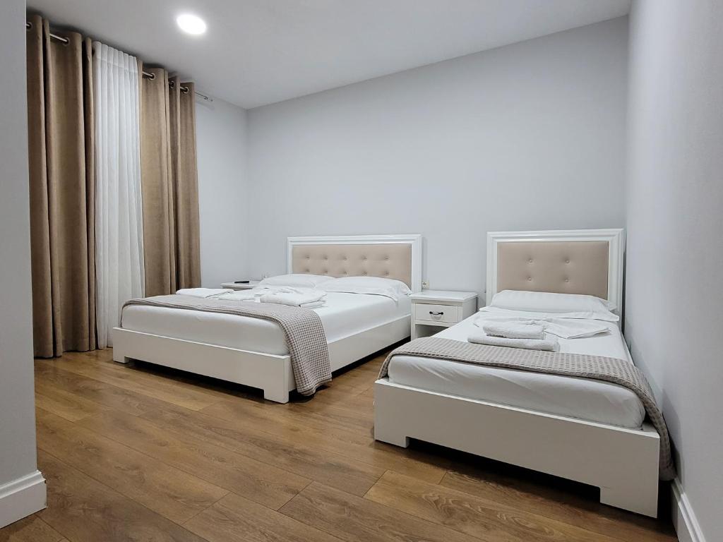 Hotel Taverna Zisi - Imazhi 5