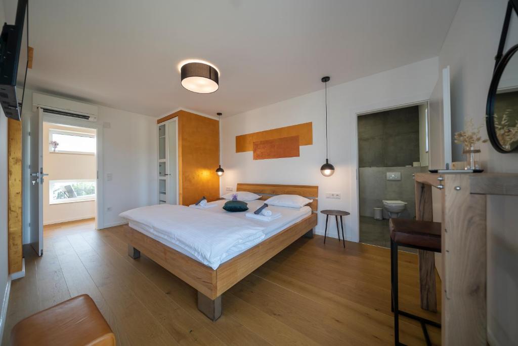 Posteľ alebo postele v izbe v ubytovaní Villa Elani - Stylish And Modern 6B Seaview Villa