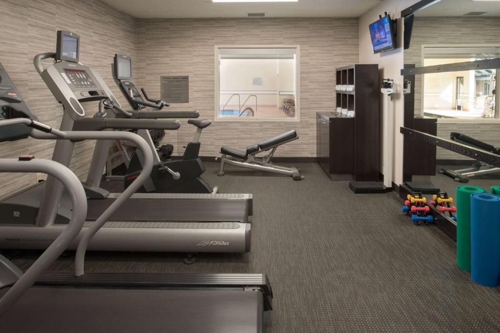 Fitness centrum a/nebo fitness zařízení v ubytování Sonesta Select Seattle Bellevue Redmond